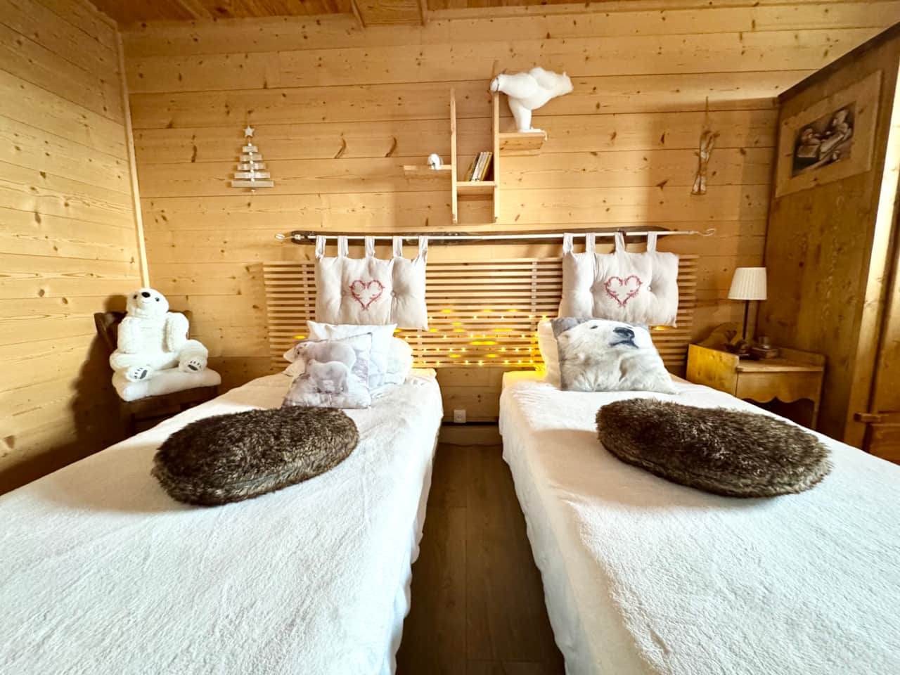 Chambre 2, 2 lits simples.