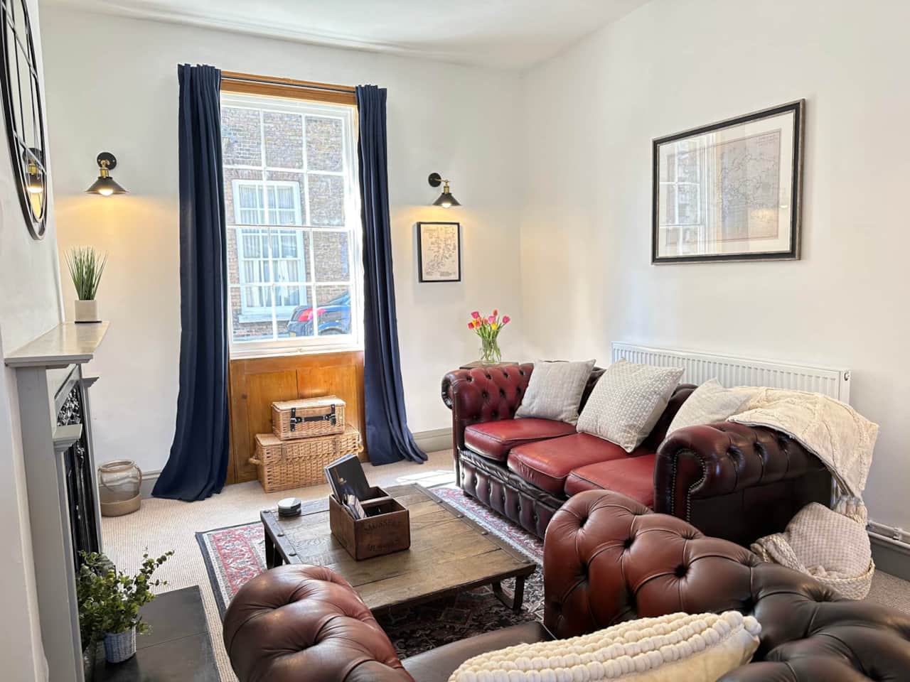 The Living room, a perfect place to relax after a long day exploring. 