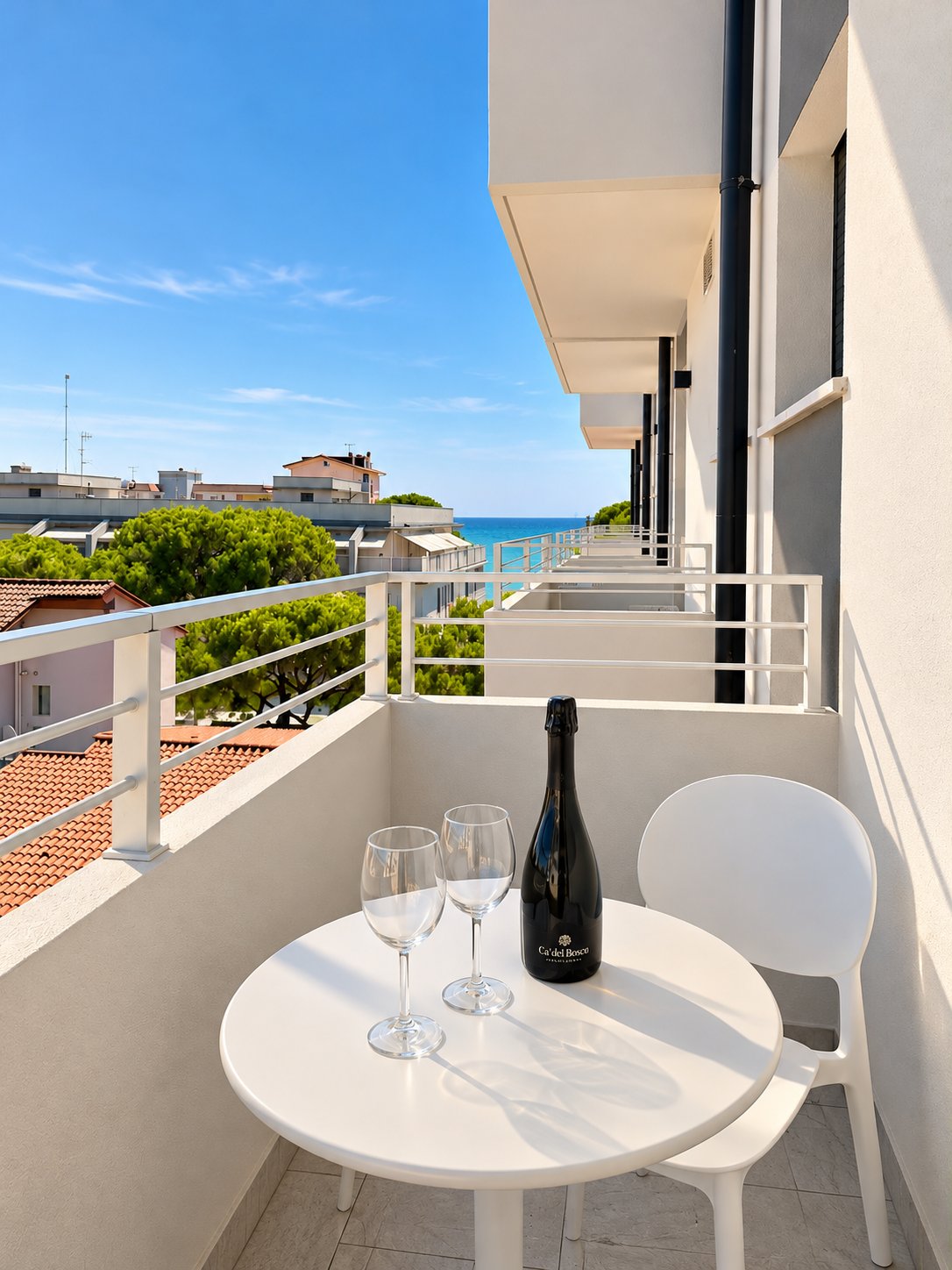 Balcone mediterraneo con Franciacorta vista mare