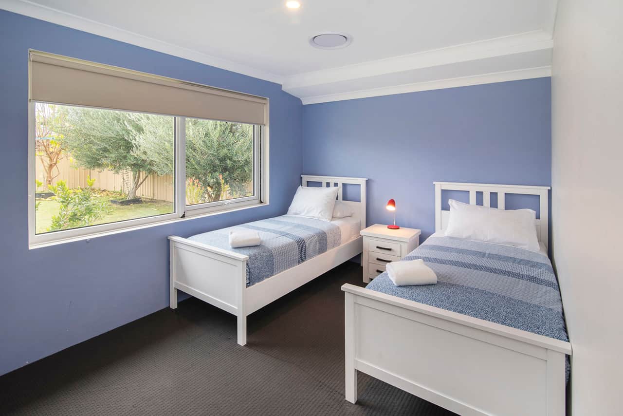 twin bedroom