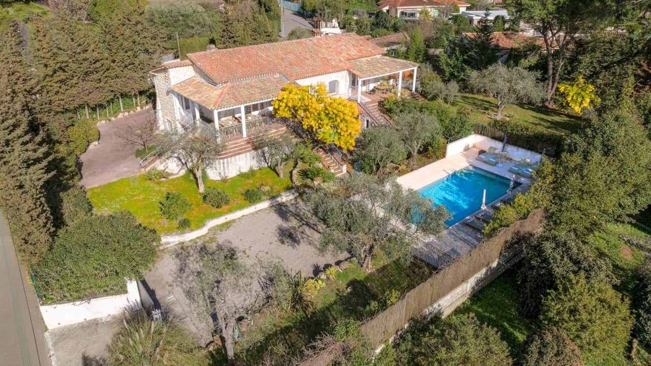 View of Villa Lou San Peyre