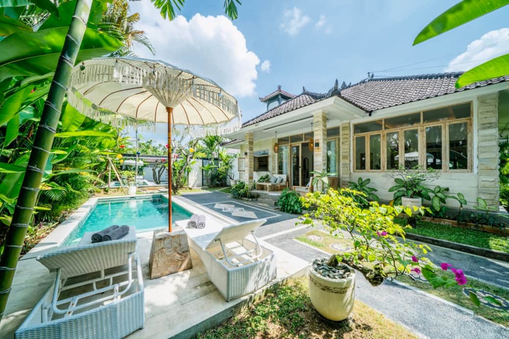 Villa Kensington – 3BR Seminyak luxury with private pool and tropical garden, near Double Six Beach
