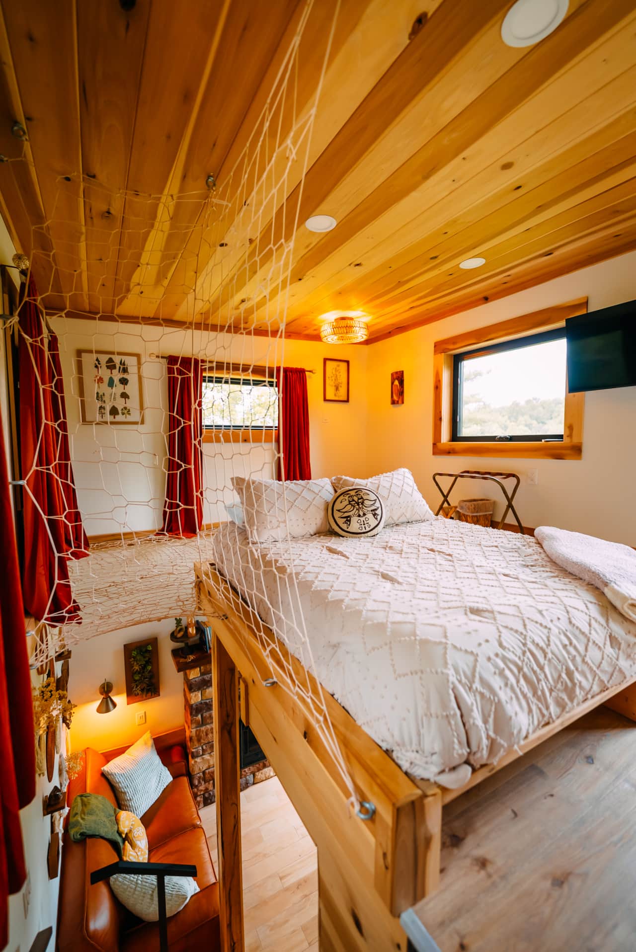 Queen Bed