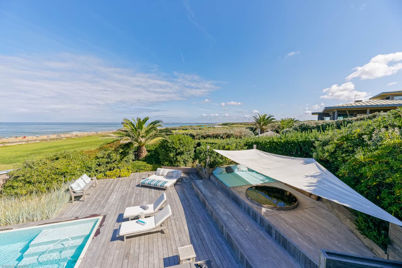 jacuzzi from balcony