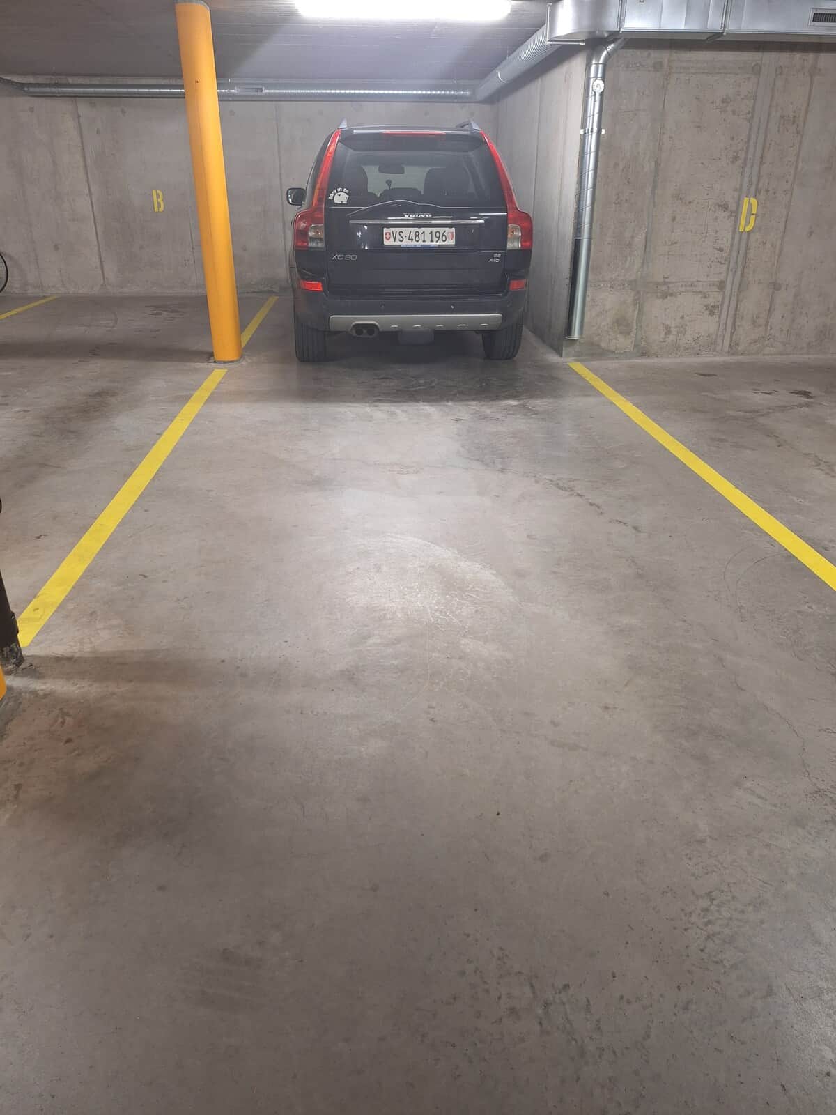 Place de park, parking sotterrino dans l 'immeuble