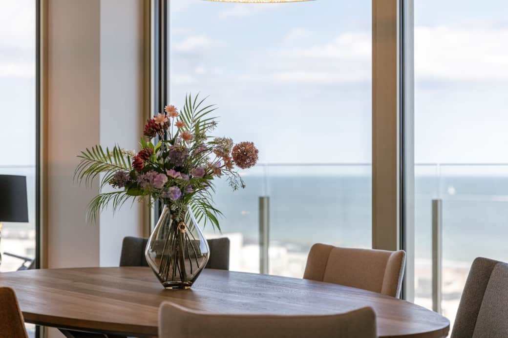 that view... that view...