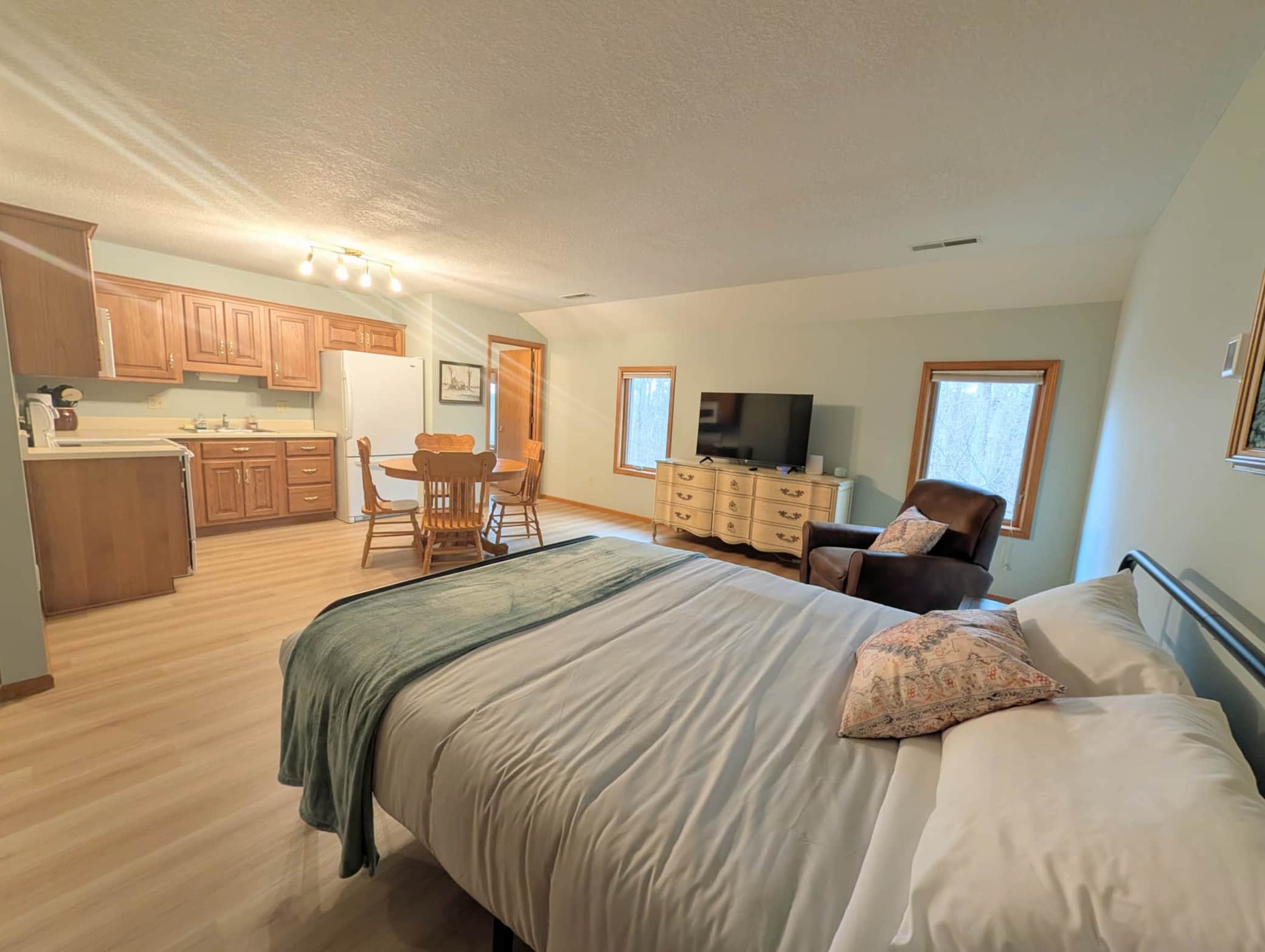 Studio Apartment