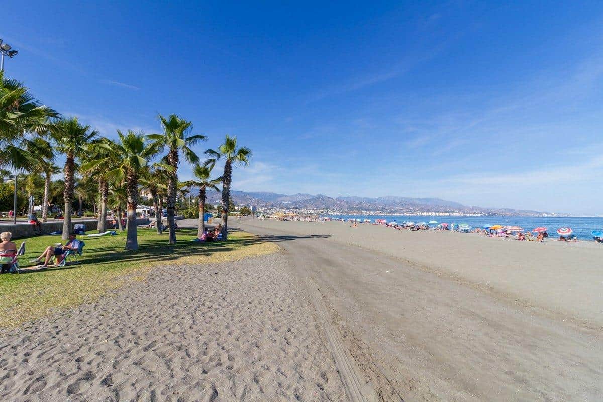 Groot Beach.jpg