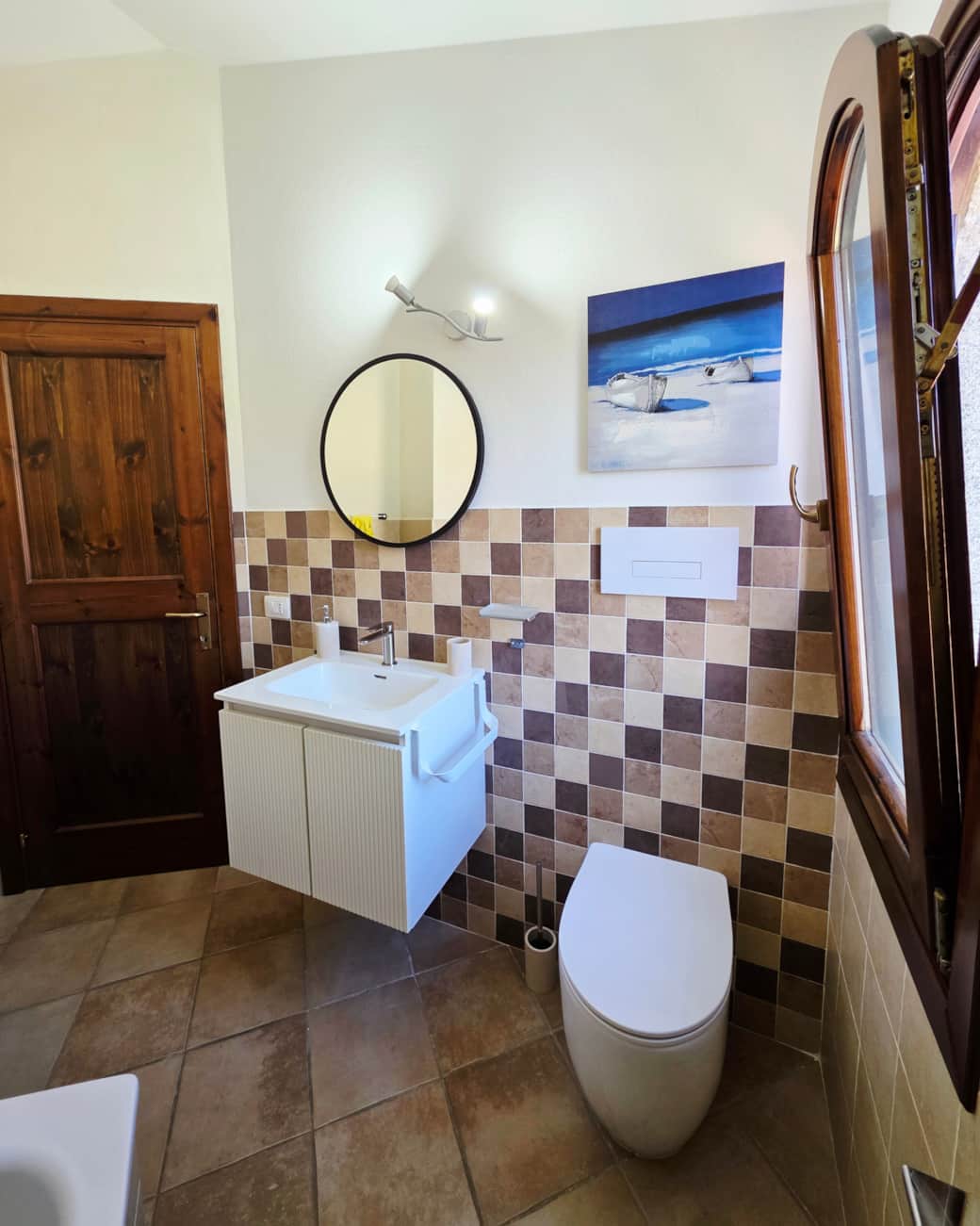 Particolari del bagno al piano superiore