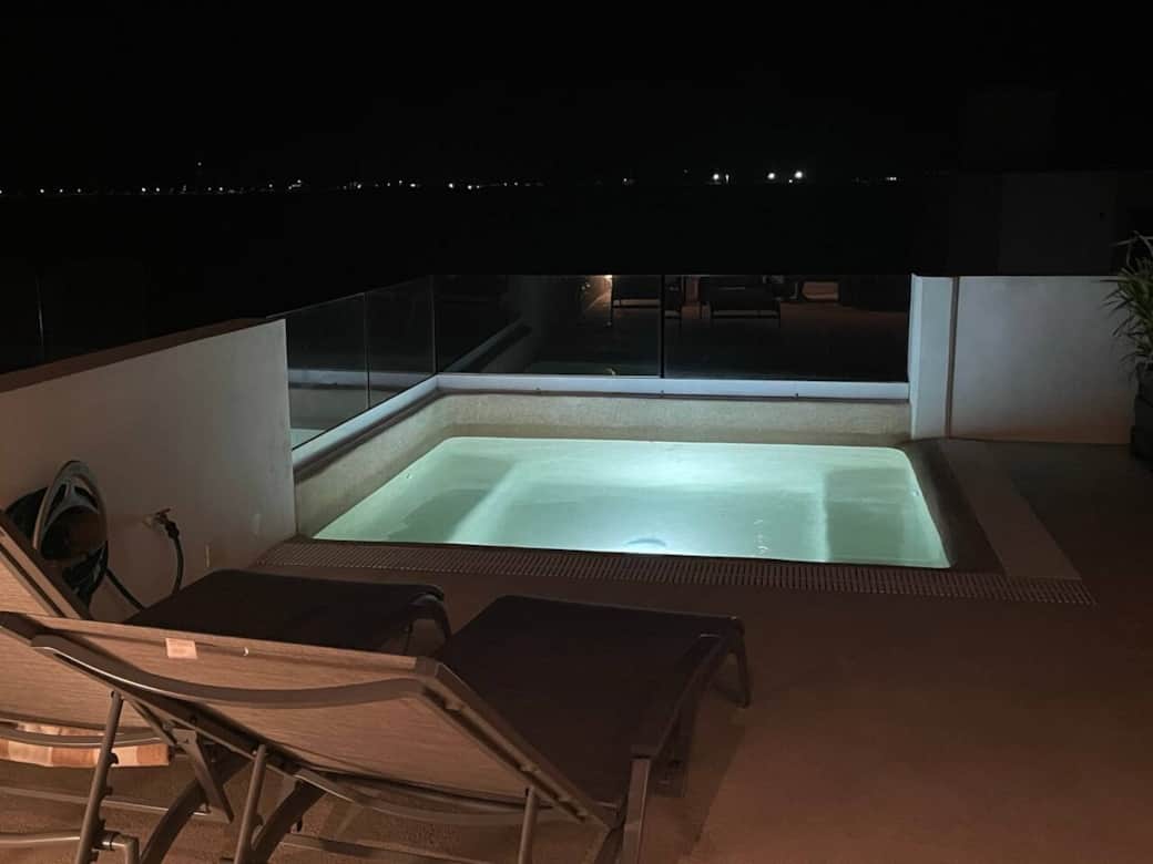 Private Cocktail Pool