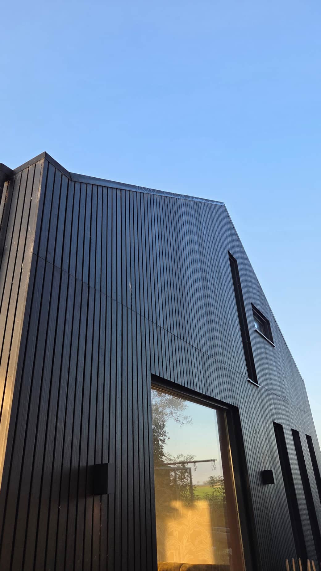 2e783dda b7f9 45d4 8049 2c21967a0bf8