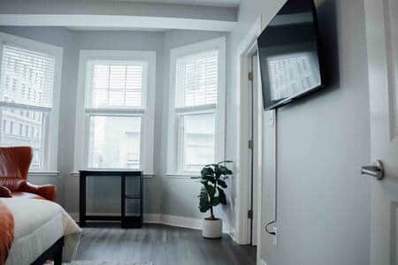 Fac5ba42 0c9e 40d2 973e 8a998c6a7f3c