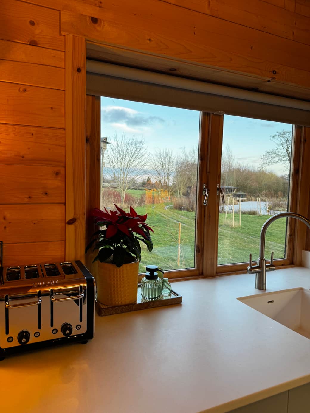 Image picker E13DF284 D267 4EA3 85FD F042D13D9050 1165 000000C4BF3B2422