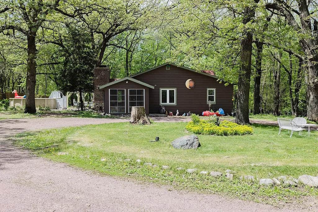 Sleepy Hollow Cabin Front