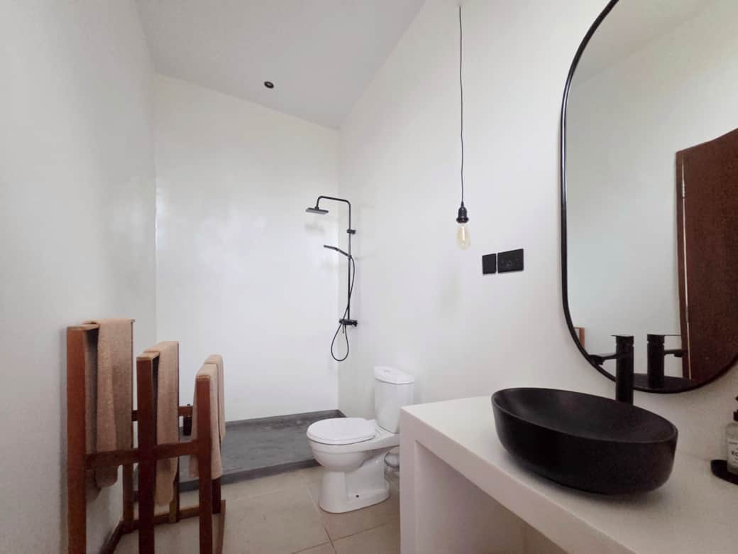 Bedroom 2 ensuite bathroom design – The Beach House Zanzibar