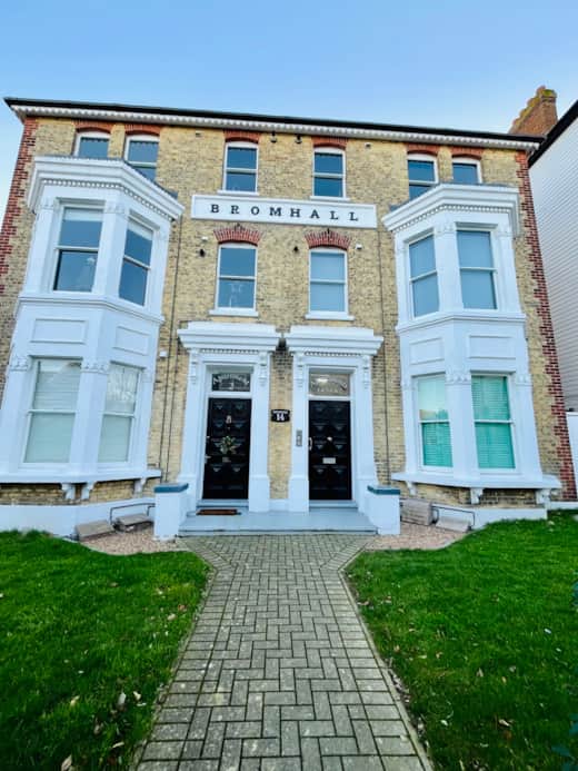 Broadstairs Holiday Let SelfCatering apartment close to beach