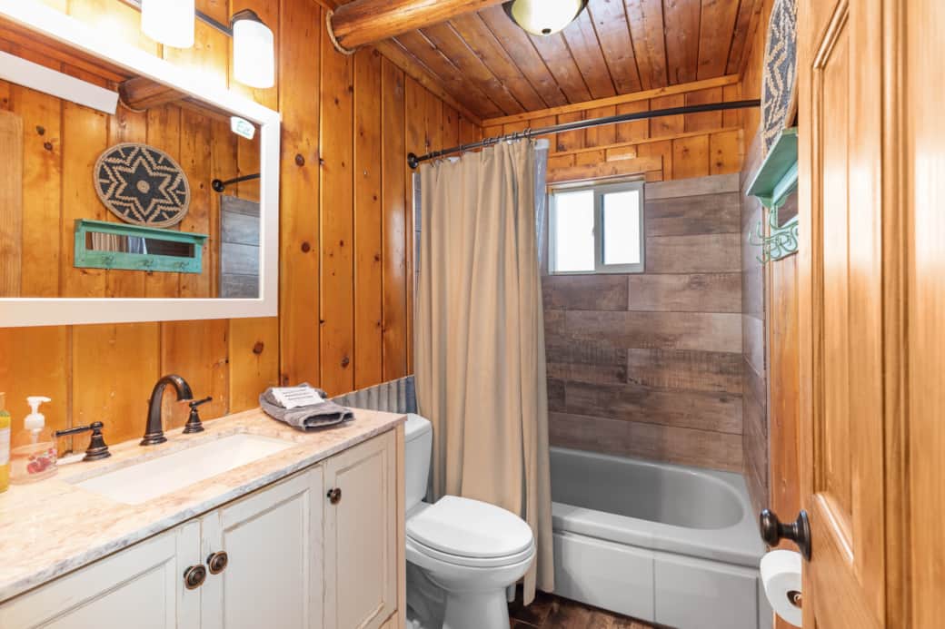 790 Lodge Ln IMG_0492 790 Lodge Ln IMG_0492