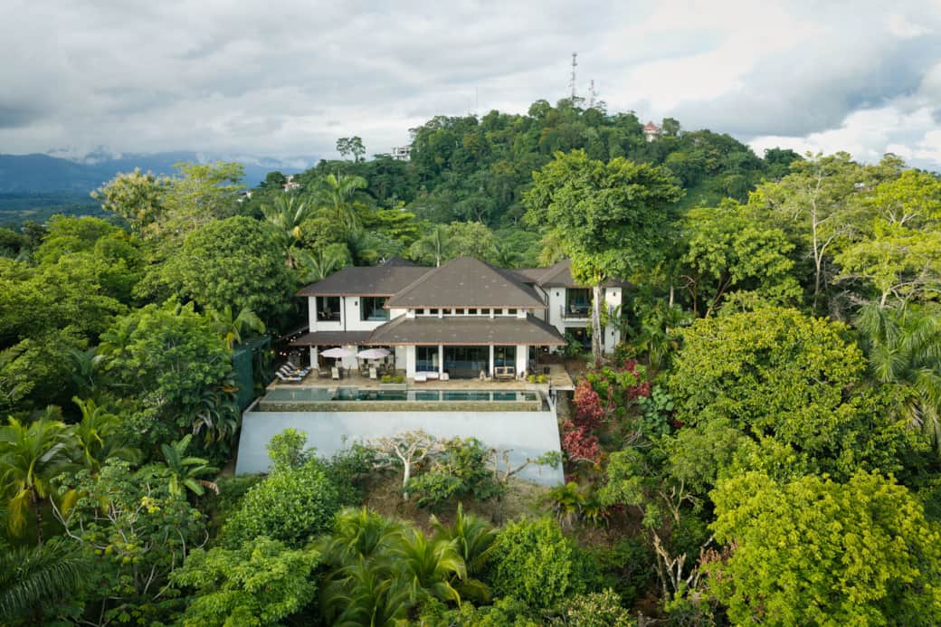 Exclusive Tropical Villa Surrounded By Nature