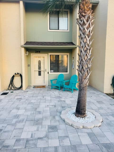 Front Pic_Paver
