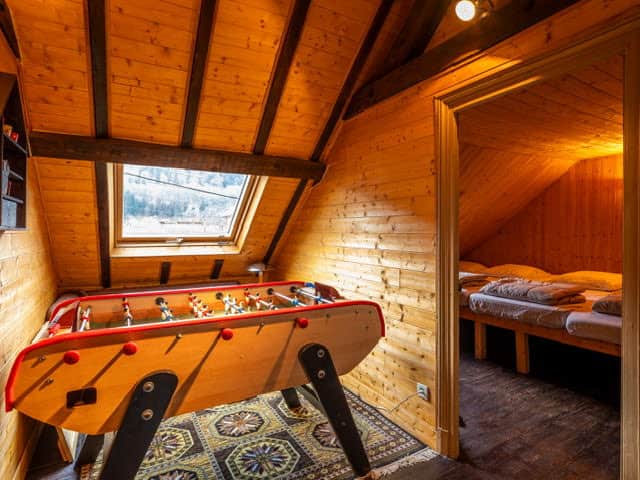 ot Bonzini , activite , jeux, game room , recreation , acces direct aux dortoirs 2 eme etage 
