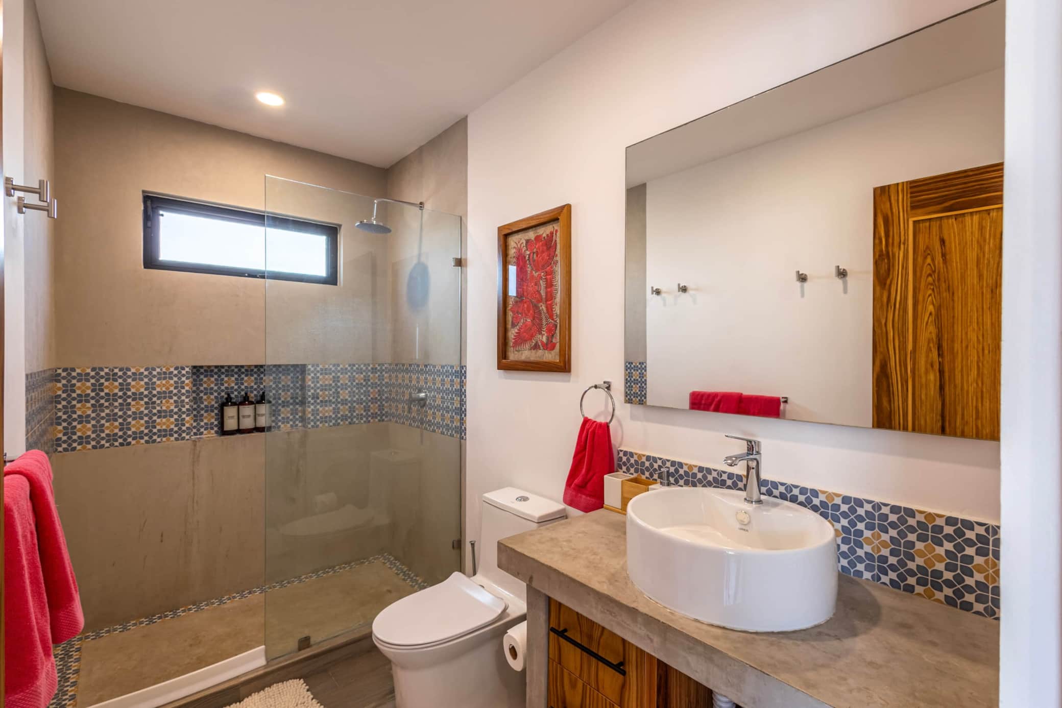 Bathroom Downstairs 1