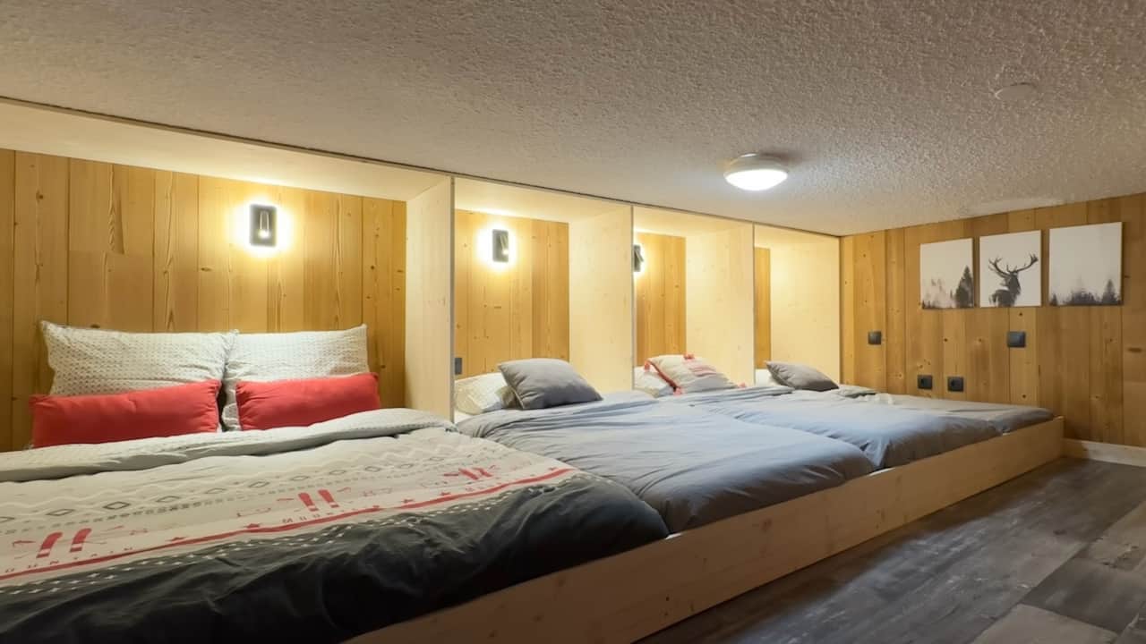 Chambre 2 type refuge 1 lit 140cm et 3 lits 90cm