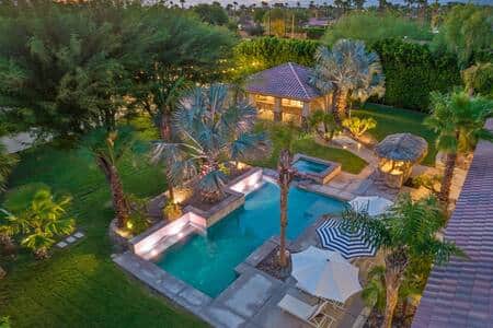 1.25 acre lush playground minutes to PGA West, Music Festivals, Indian Wells Tennis Gardens  