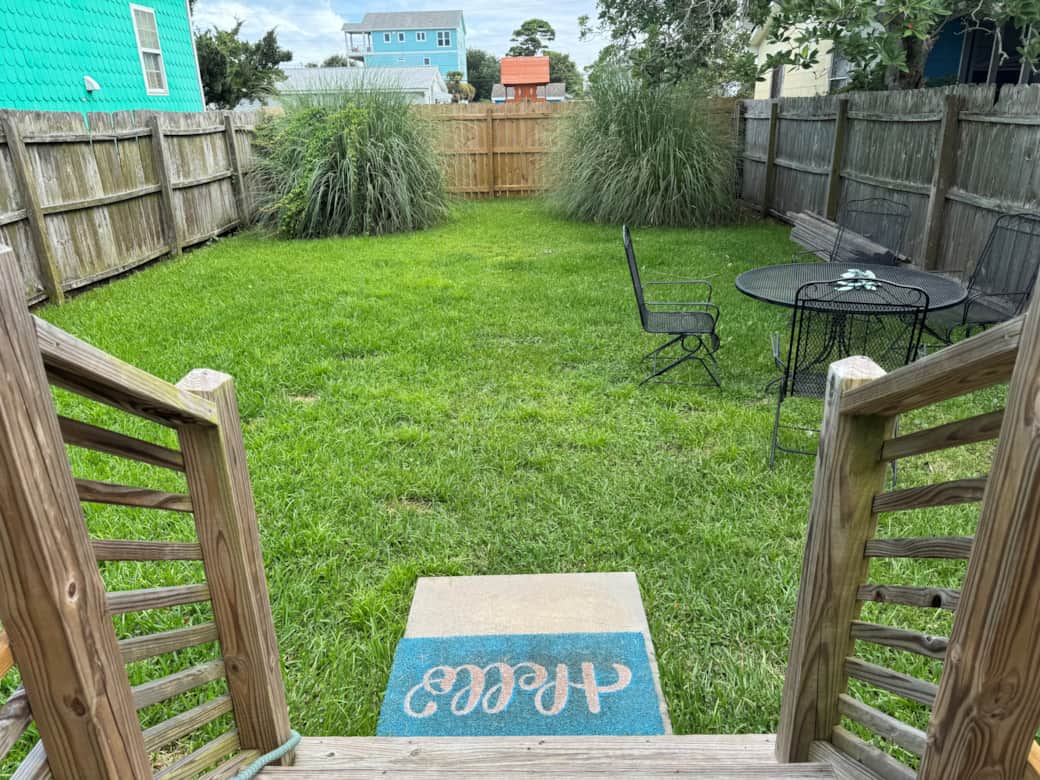 Backyard perfect for chilling at night or letting the dogs roam. Backyard perfect for chilling at night or letting the dogs roam.