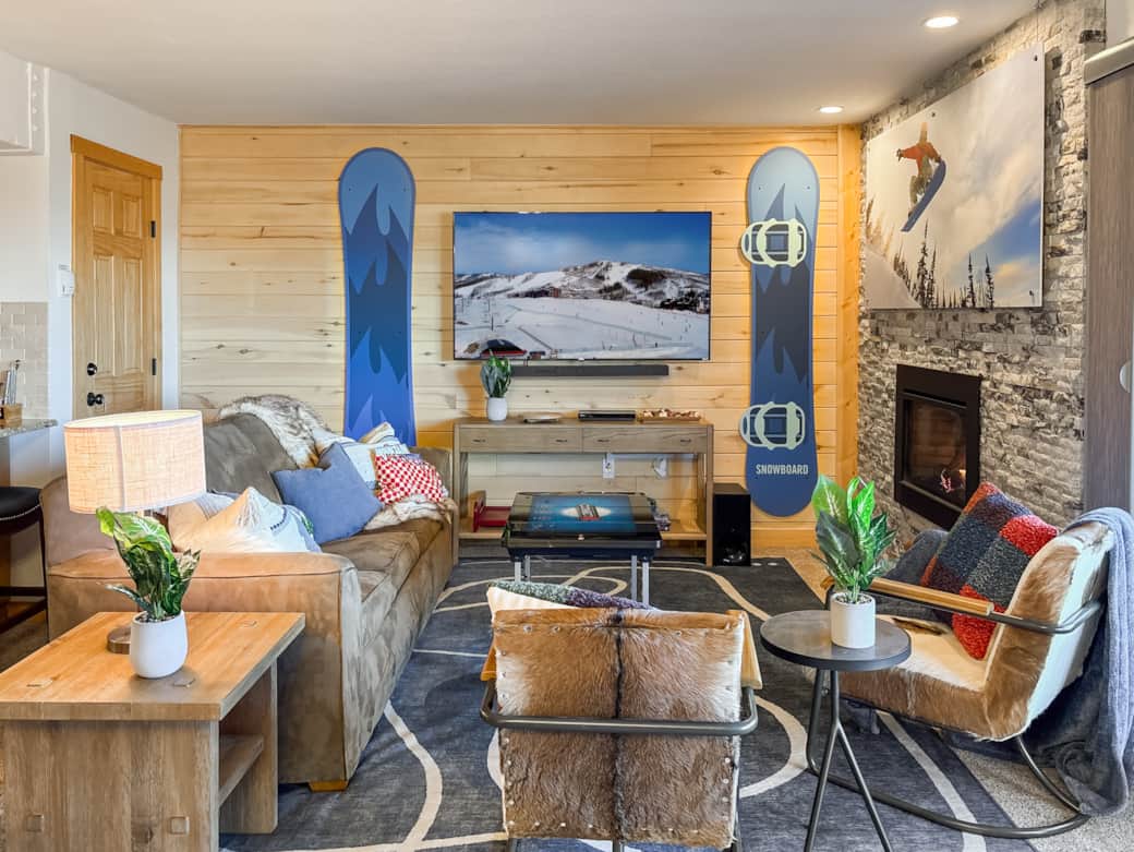 Ski in/out w/Mountain Views at Slopeside Sanctuary Ski in/out w/Mountain Views at Slopeside Sanctuary