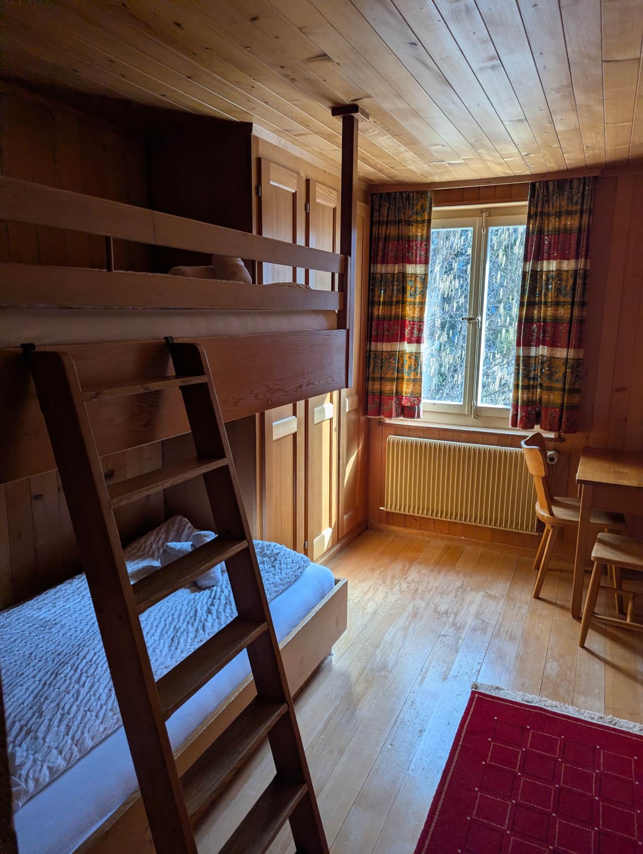Room with bunk beds