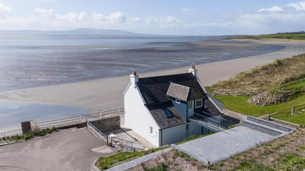 Lissadell on the Sea - Exterior