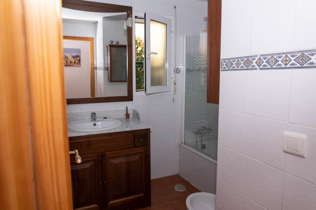 Bathroom downstairs