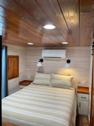 CC 9 - Bedroom