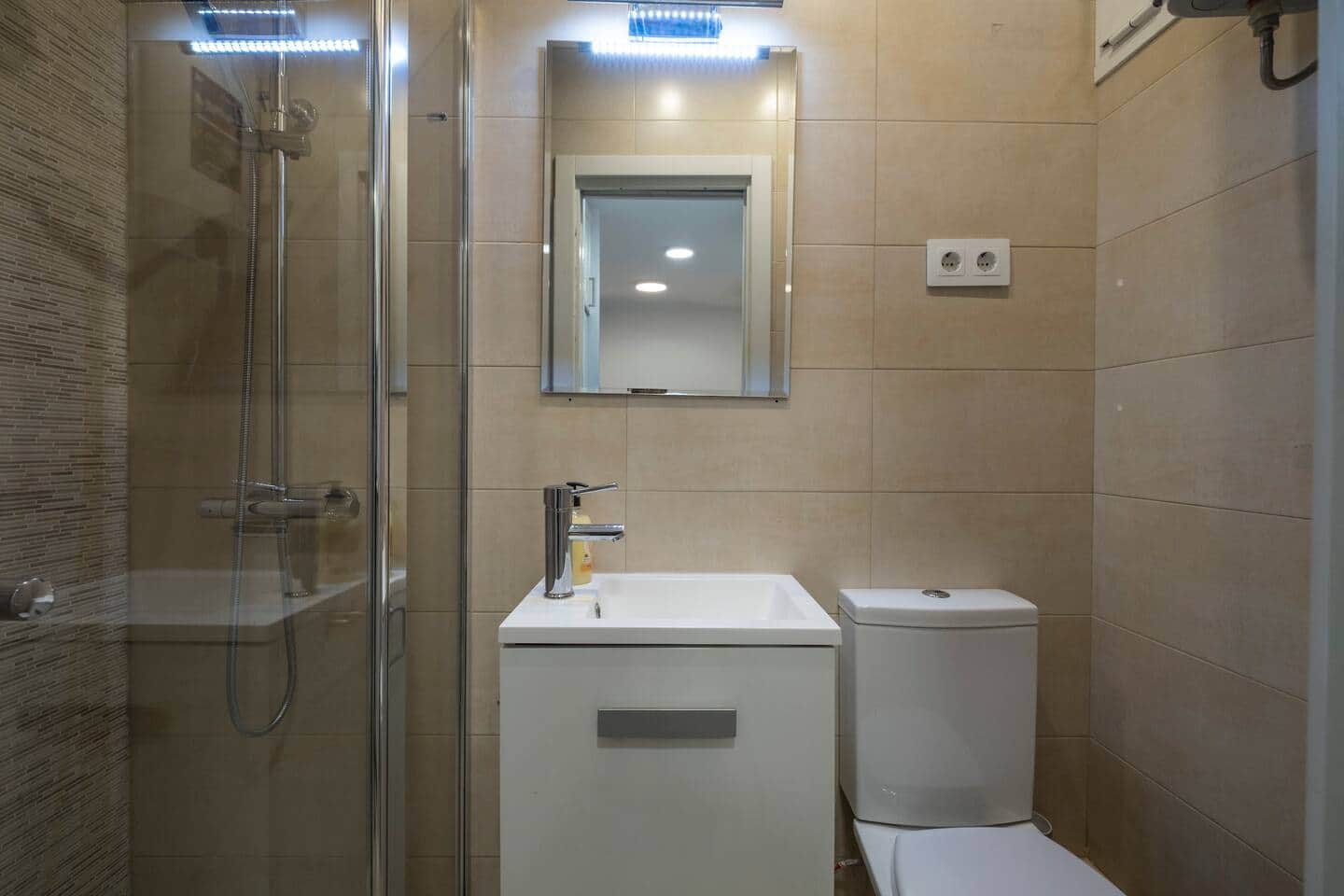 apto.moderno y luminoso en el centro de Madrid — foto 21