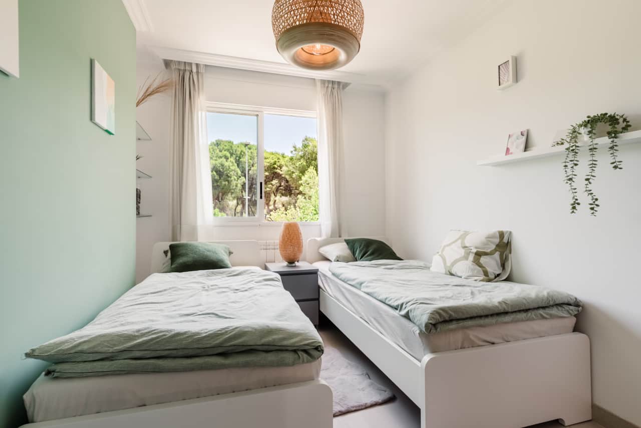 Dormitorio con dos camas individuales – Retiro Pinar, El Grao de Castellón