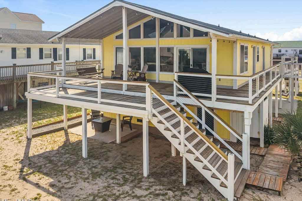 Surf city swell exterior rear side