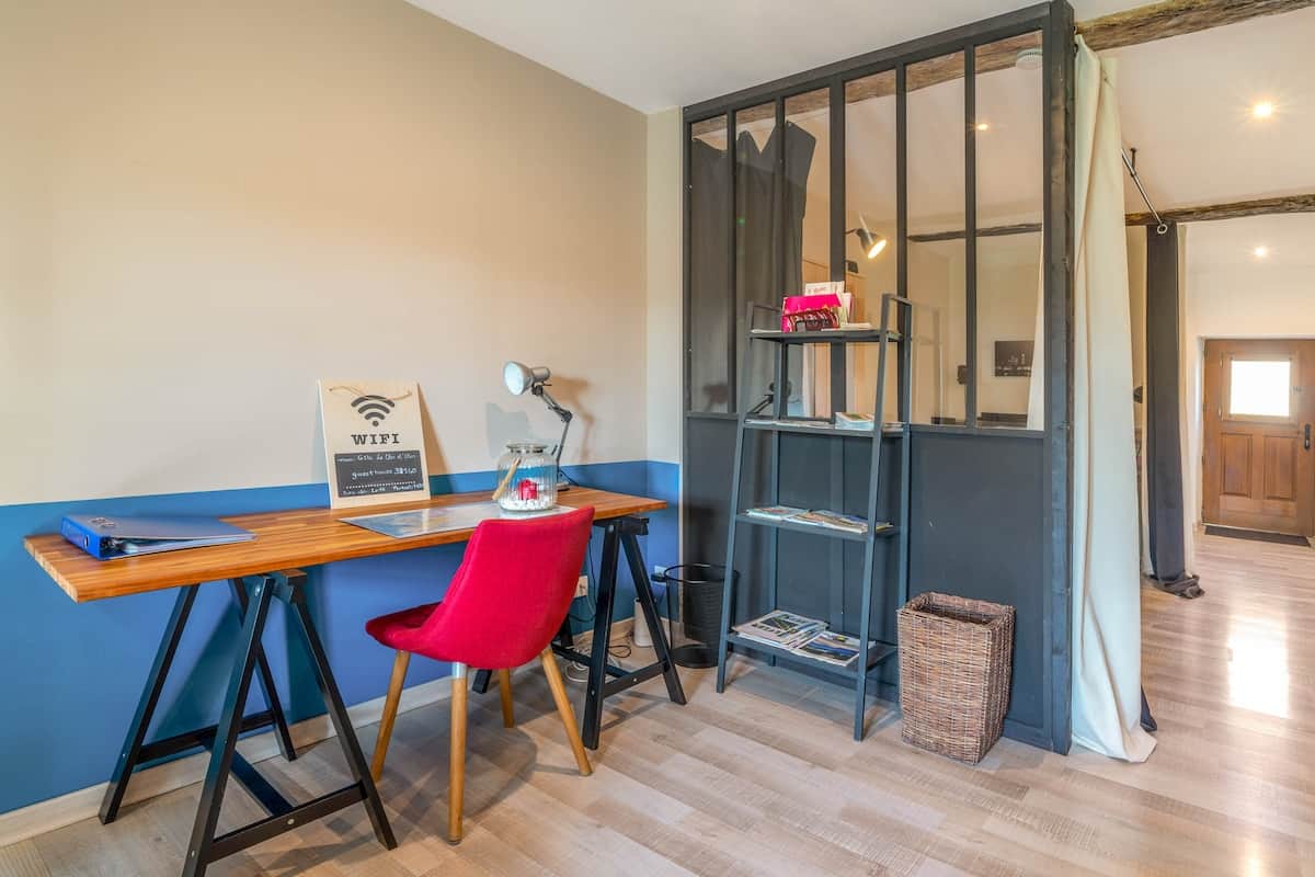 Espace bureau avec connexion internet 