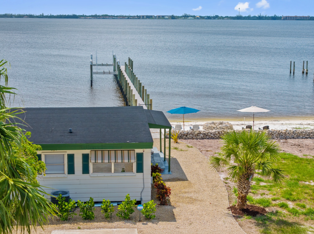 Dockside Retreat