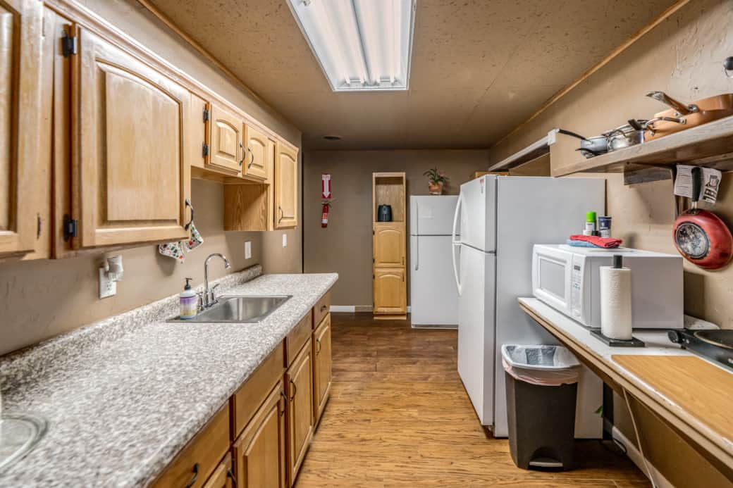 BrokenSpokeMotel_0045 (1)