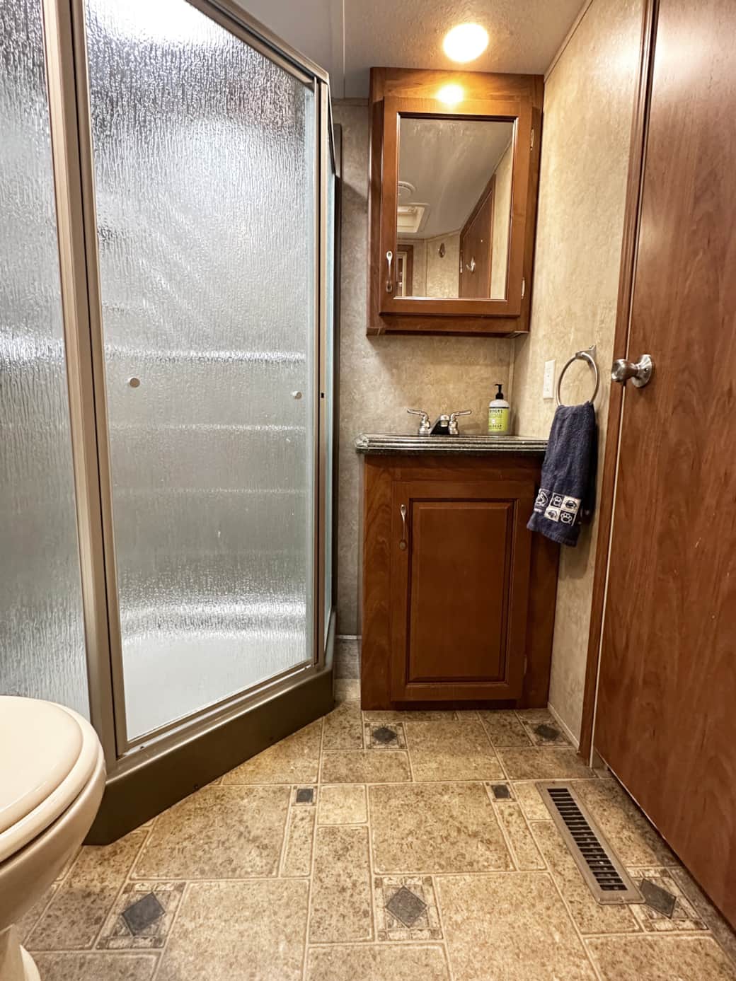 Main Bathroom