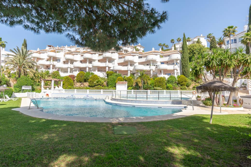 Large pool area with open, relaxing surroundings Large pool area with open, relaxing surroundings