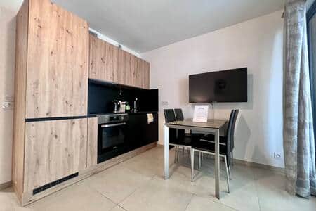 A44c3afb a641 43c2 a653 aa89f0e36abe A44c3afb a641 43c2 a653 aa89f0e36abe