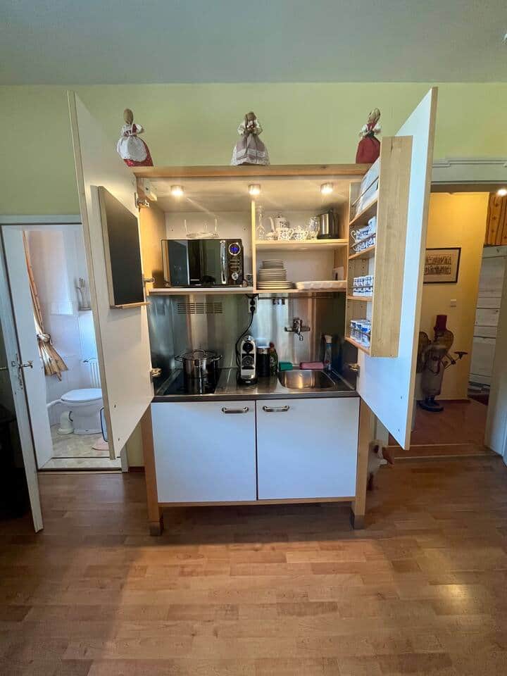 Singelküche mit Kühlschrank