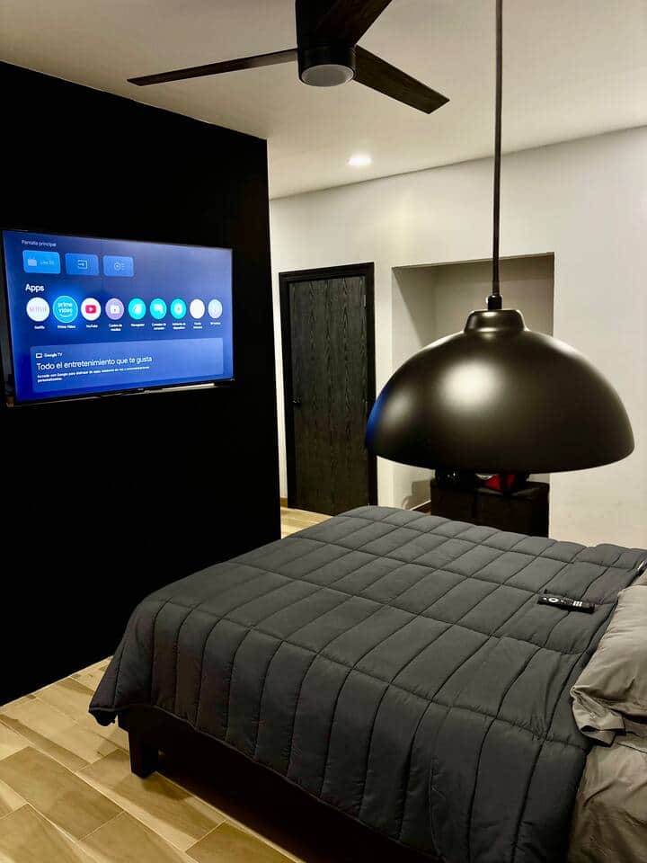 Cama queen y SmartTv