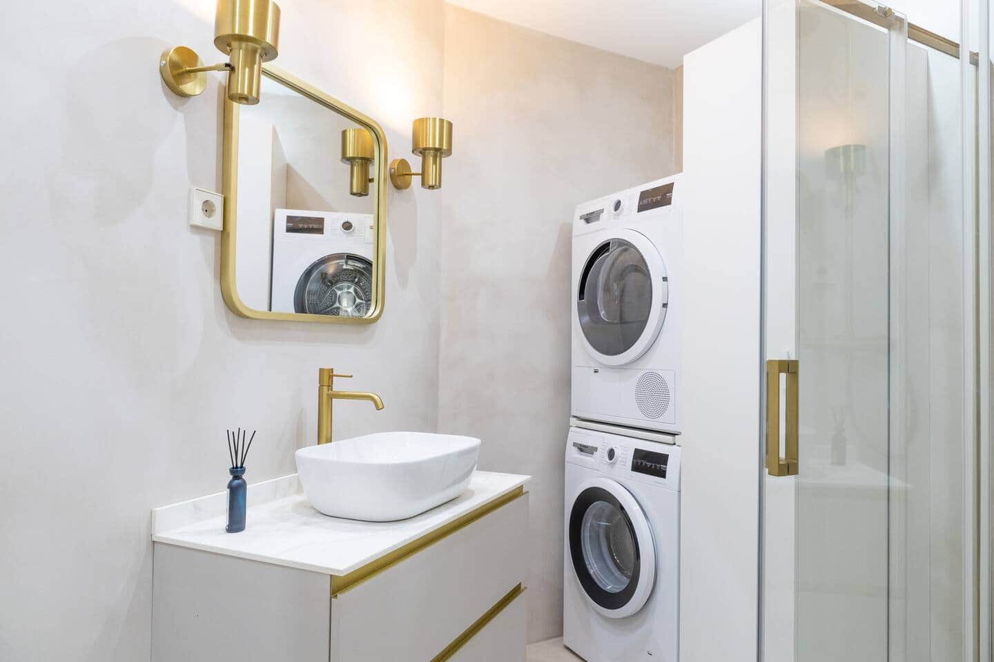 Apartamento moderno céntrico con AC y Luz natural — foto 10