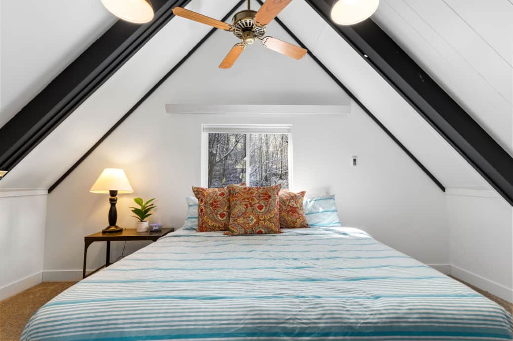 2nd floor King Room