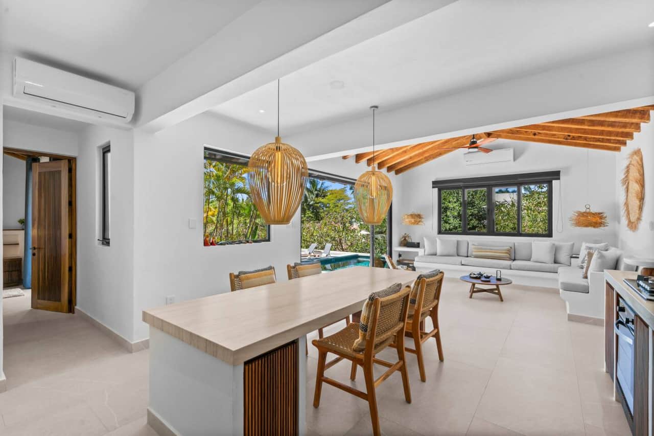 Living with kitchen