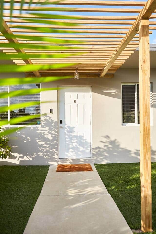 Key-largo-apartment-vacation-rental-front-door