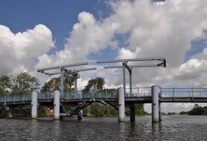 Die Blaue Brücke