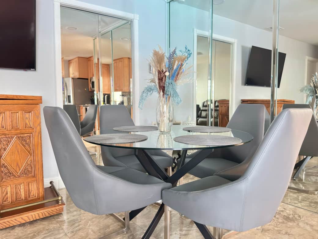 Breakfast Table